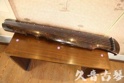 苗栗县●久音古琴  ●臻品推荐 20231106 [犀牛皮纹伏羲式]